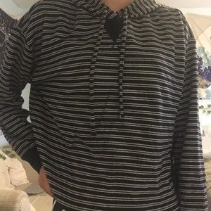 Stripped long sleeve hoodie